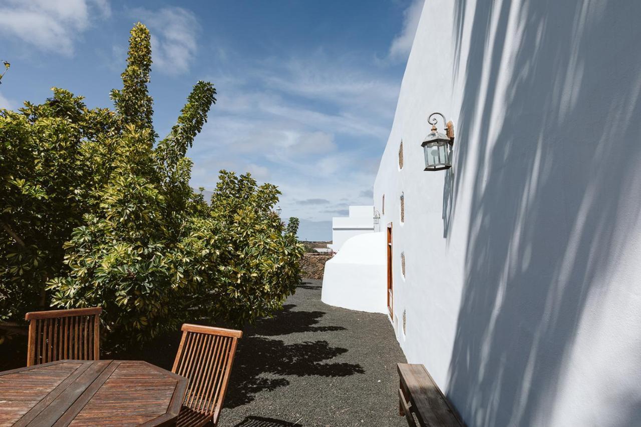 Hotelito Rural Flor De Timanfaya Tinajo Exterior photo