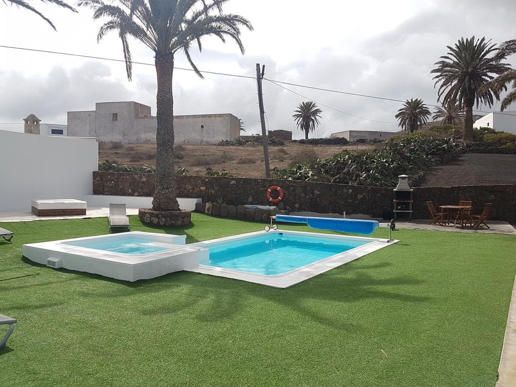 Hotelito Rural Flor De Timanfaya Tinajo Exterior photo
