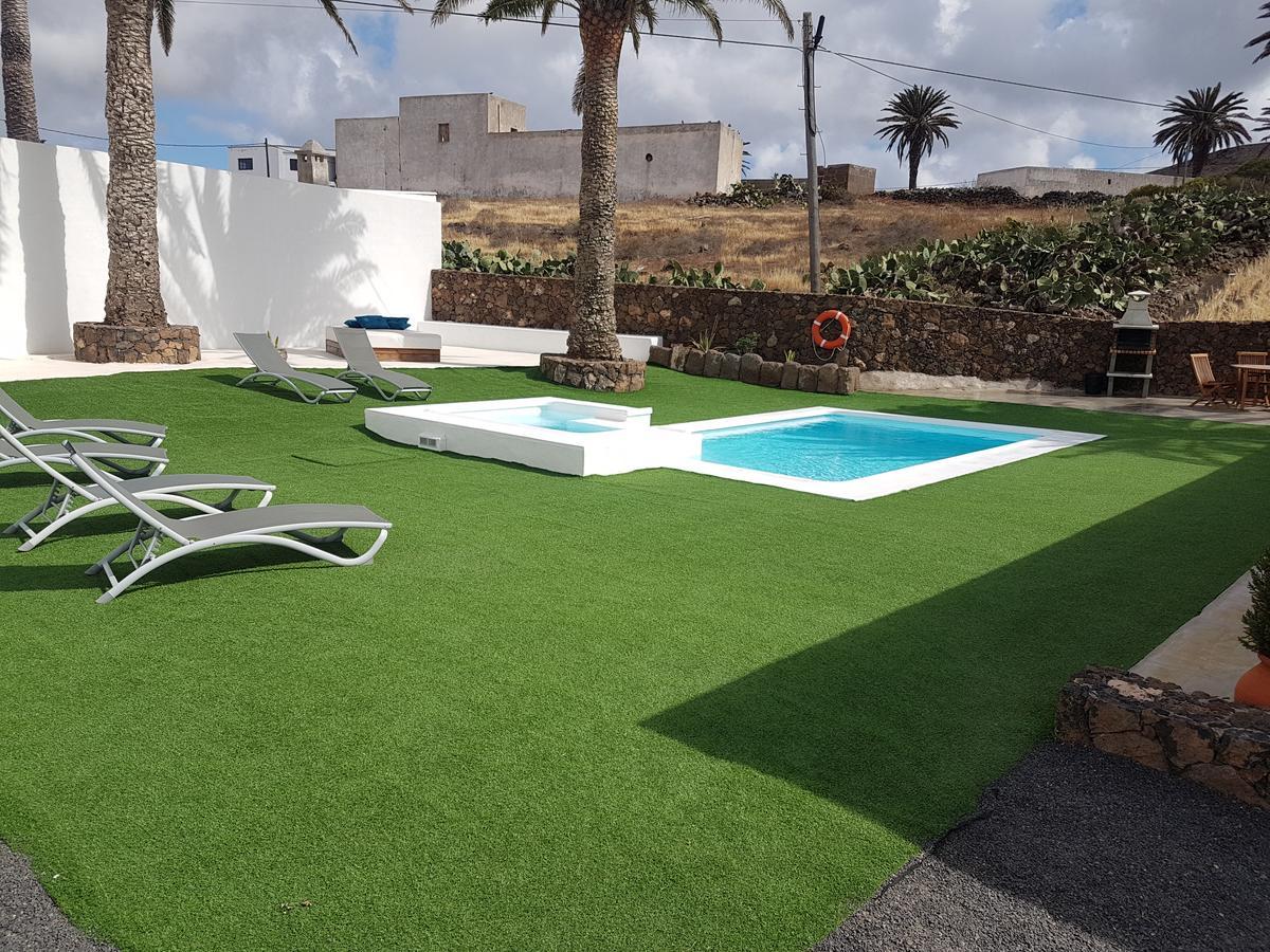 Hotelito Rural Flor De Timanfaya Tinajo Exterior photo