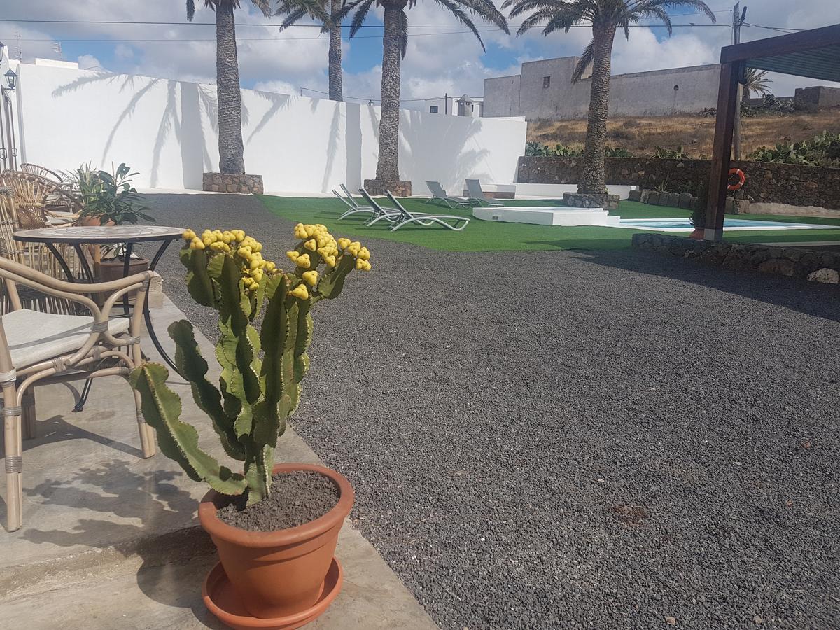 Hotelito Rural Flor De Timanfaya Tinajo Exterior photo